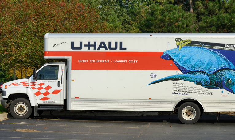 Tips to Safely Operate a Moving Truck