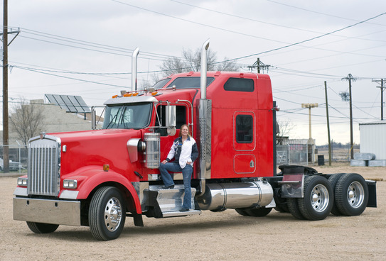 7 Habits All Truck Drivers Should Have to Help Prevent an Accident